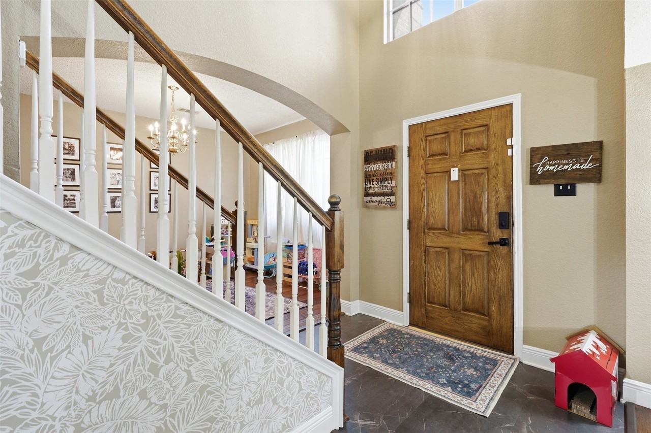 4532 Pebble Stone Dr - Photo 4 of 29