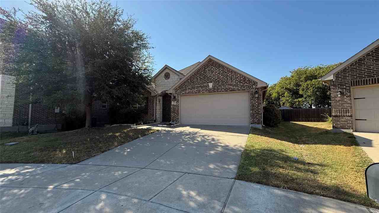 2805 Bird Creek Ct