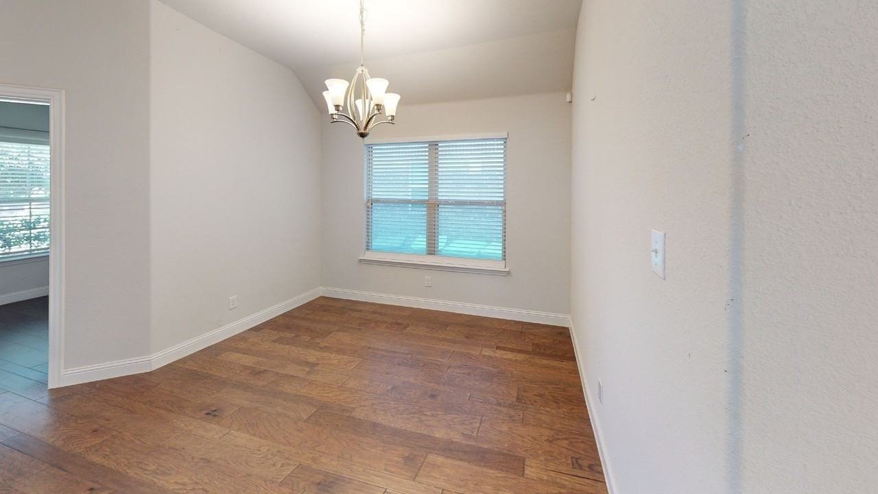 2805 Bird Creek Ct - Photo 7 of 27