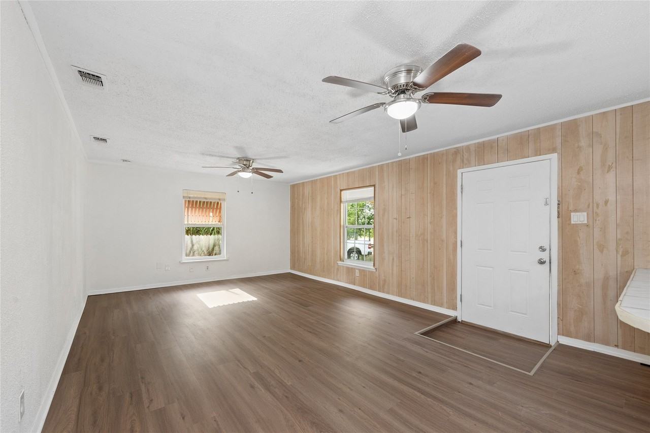4171 Broken Bow - Photo 5 of 23