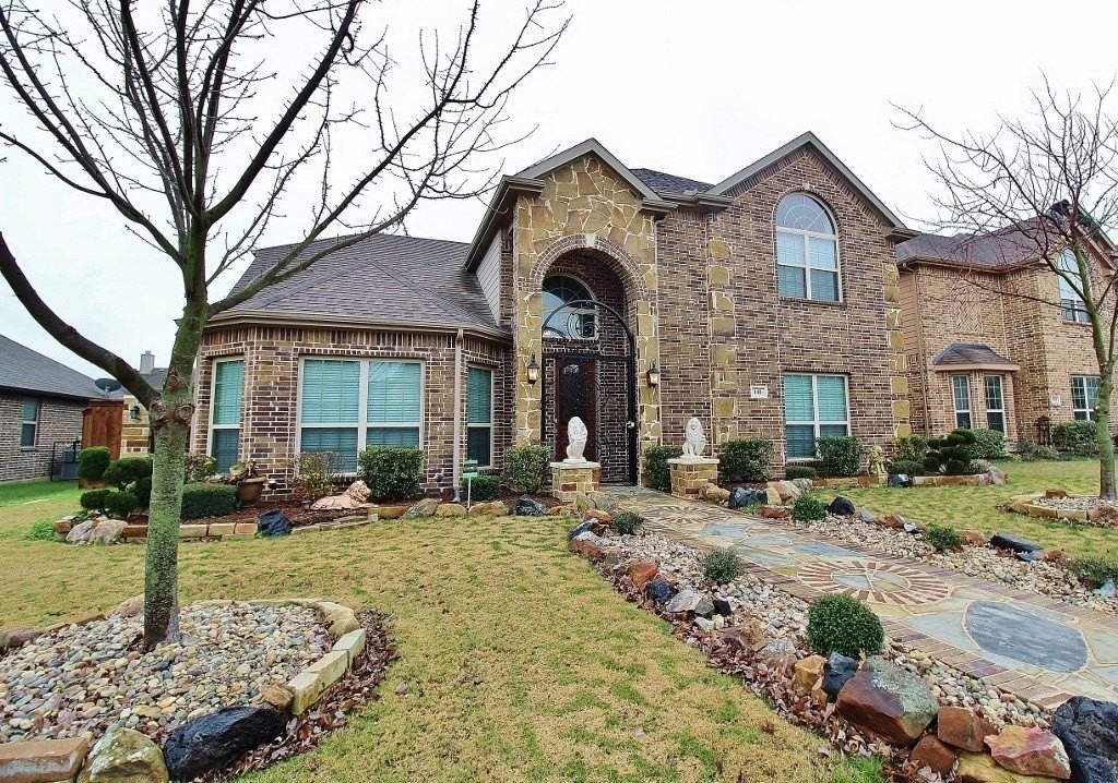 110 White Oak Ln
