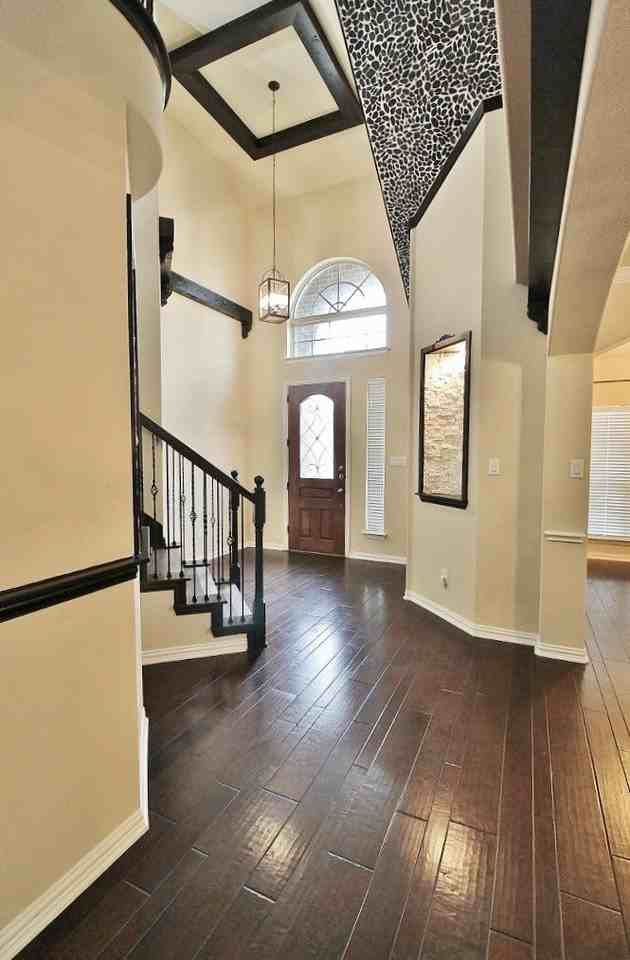 110 White Oak Ln - Photo 4 of 35