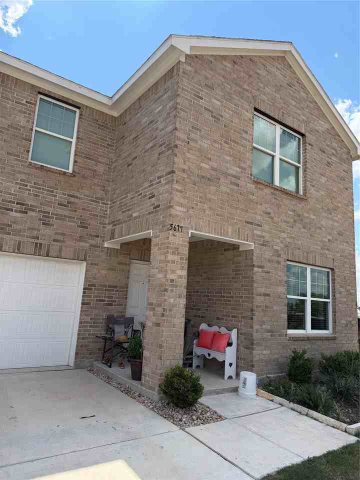 5677 Ladytown Ln - Photo 3 of 39