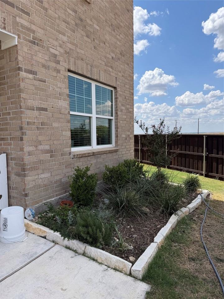 5677 Ladytown Ln - Photo 6 of 39
