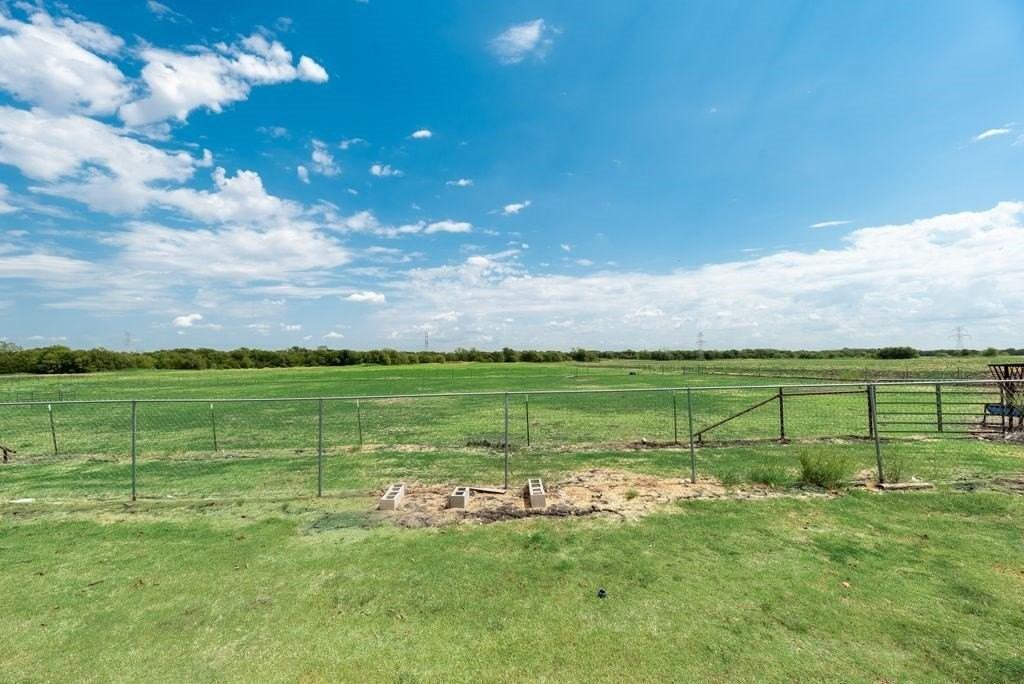 7151 County Road 595 - Photo 3 of 23