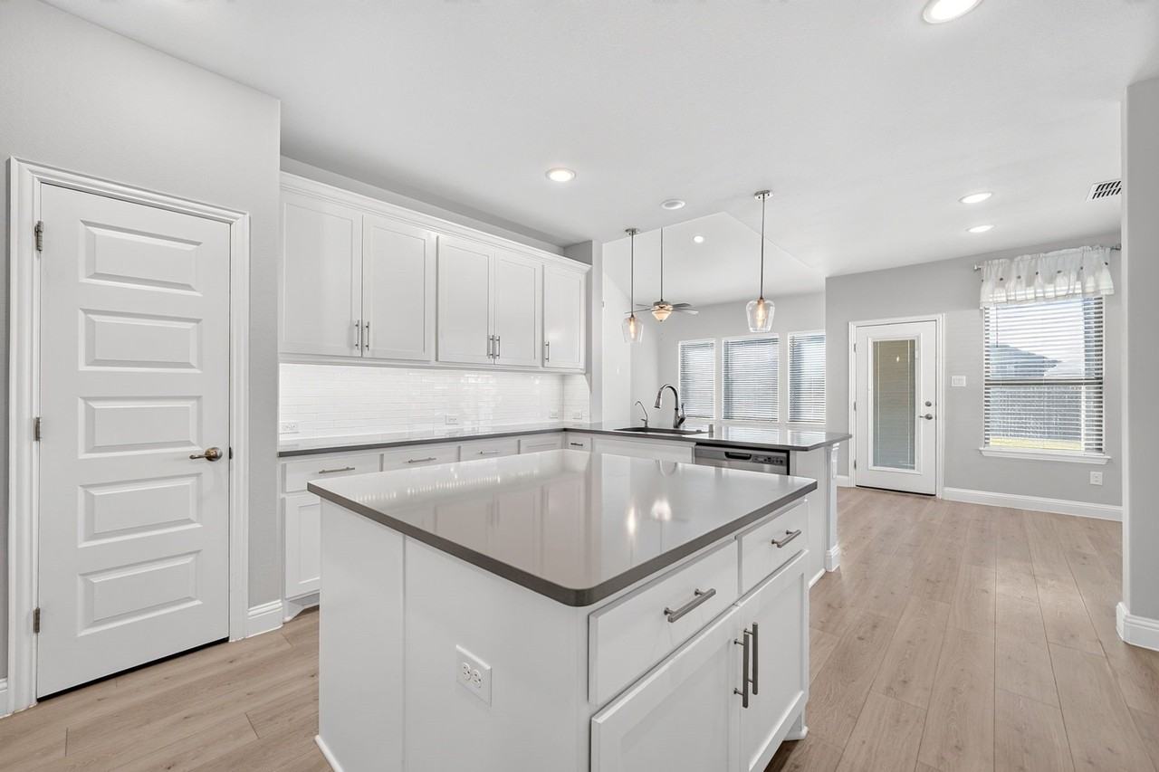 125 Joshua Tree Ct - Photo 7 of 39