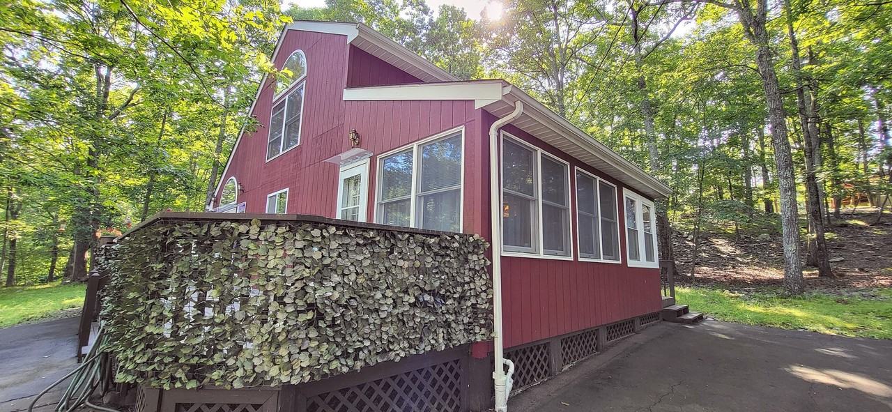 210 Dover Dr - Photo 2 of 49