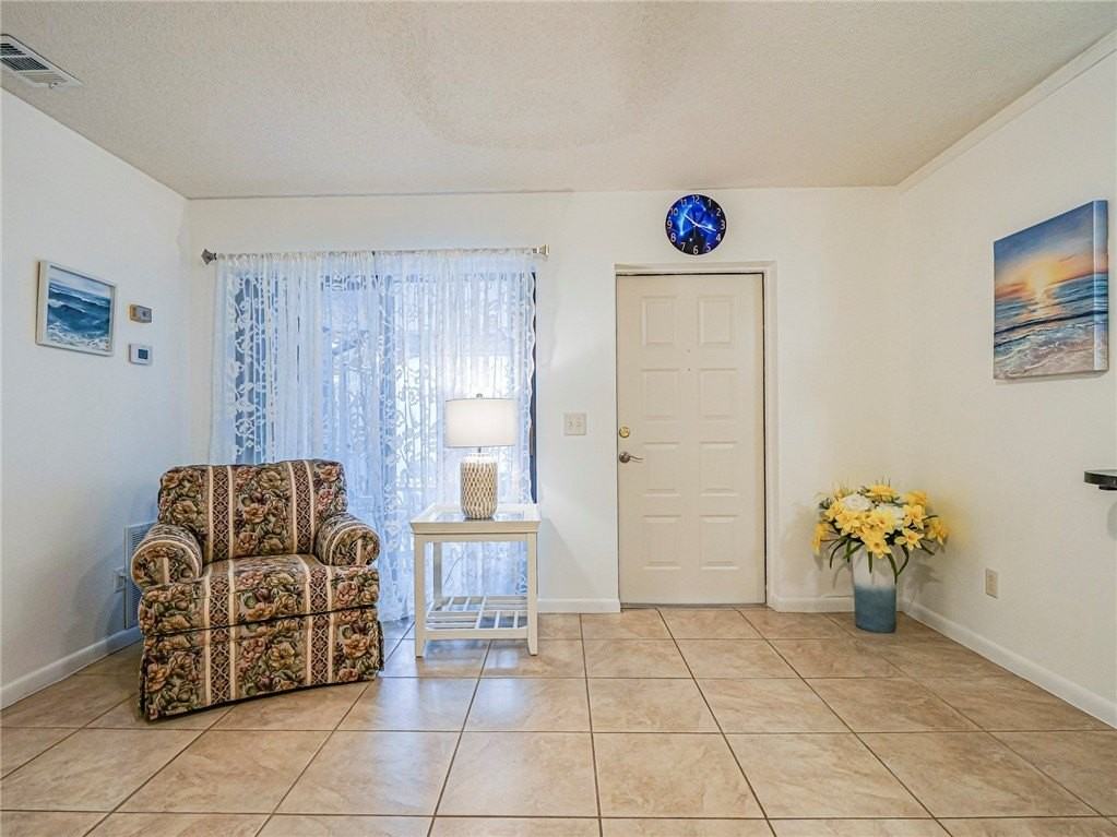 1198 Breezy Way #7A - Photo 7 of 32