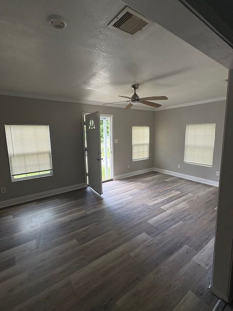 4635 Sullivan St #1 - Photo 4 of 6