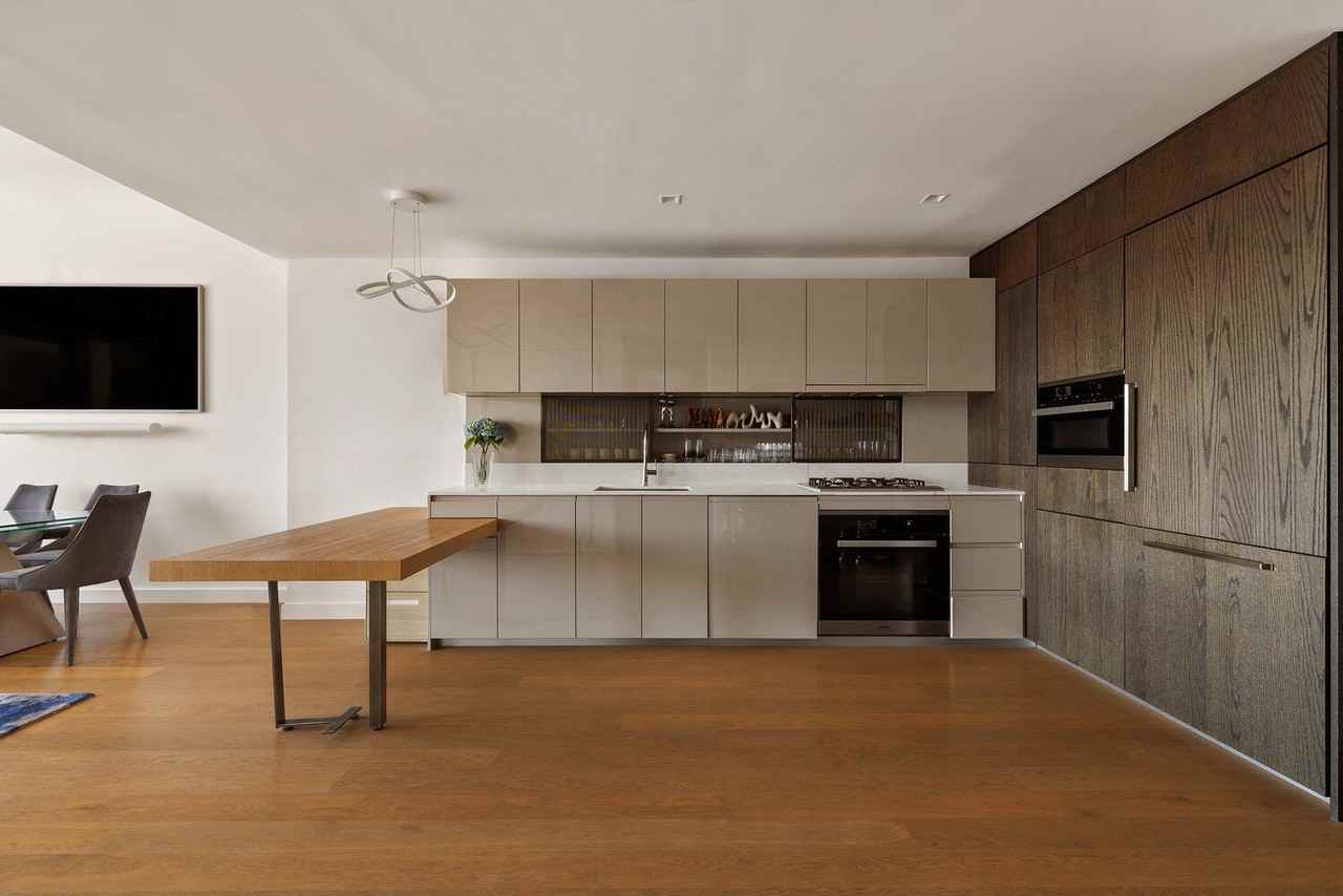 202 Broome St #12C - Photo 6 of 10