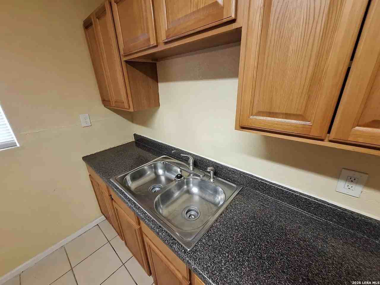 1040 Gulf - Photo 6 of 17