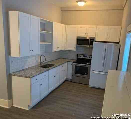 248 Clifford Ct #101 - Photo 2 of 9