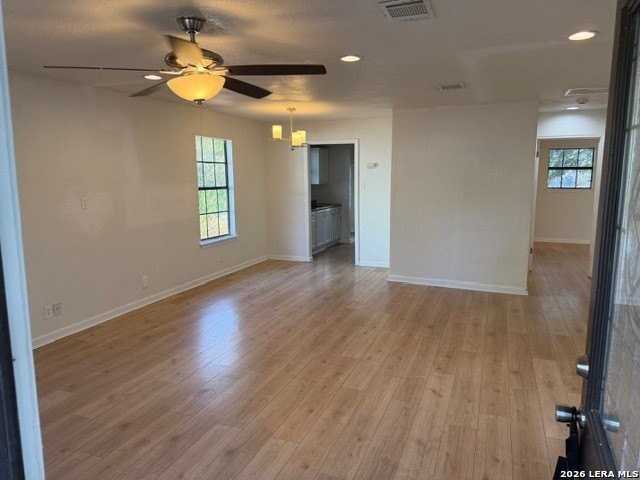 211 Rivertree - Photo 2 of 12