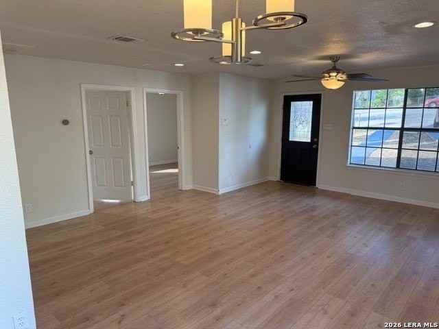 211 Rivertree - Photo 4 of 12