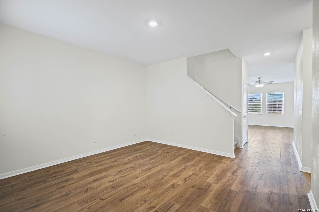 14403 Texas Coral - Photo 6 of 50