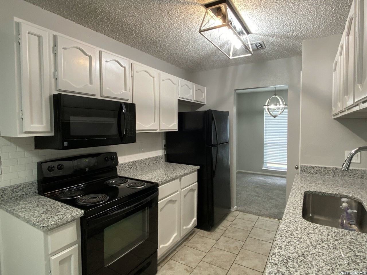 7146 Spring Grove St - Photo 4 of 22