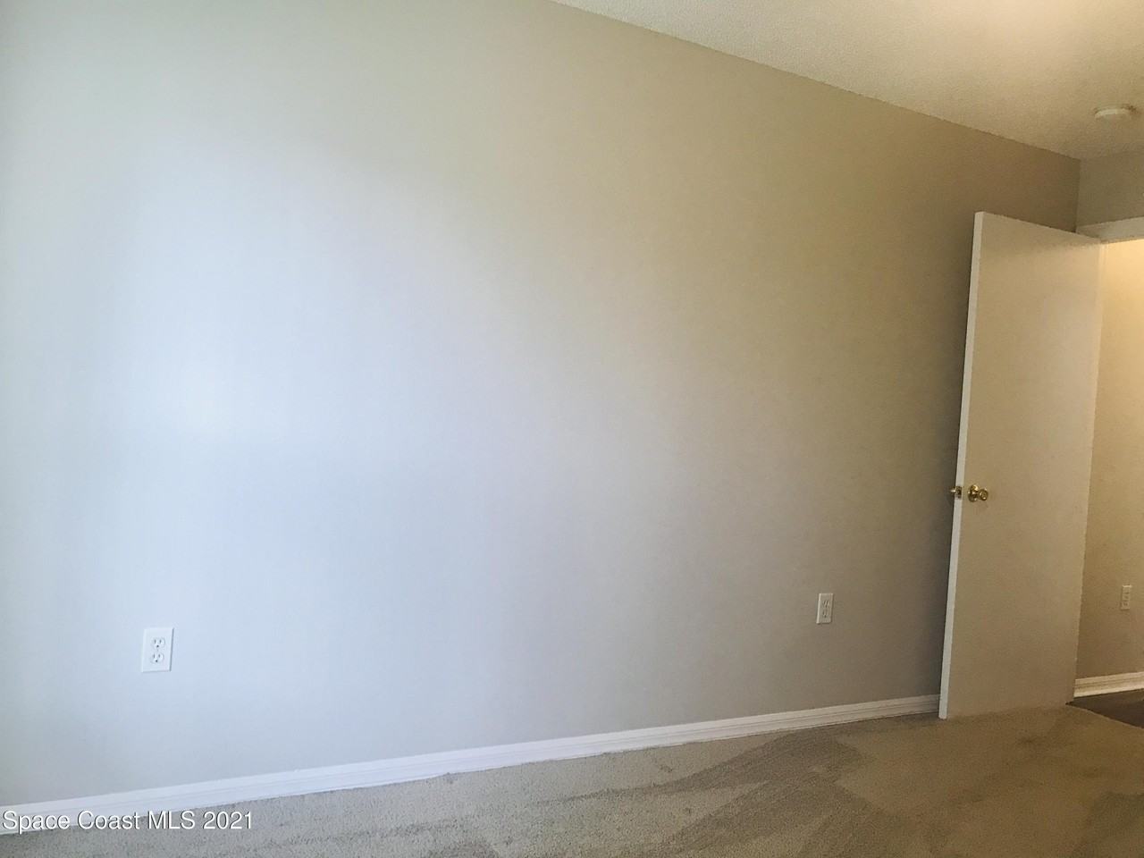 2824 Maderia Cir - Photo 7 of 10