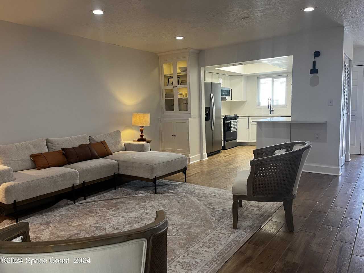 1003 Ashley Ave - Photo 3 of 14