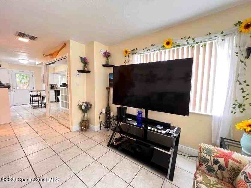 268 S Atlantic Ave #A - Photo 3 of 25