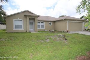 featured image of 1738 Loquat Ct Nw