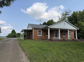 featured image of 107 N 2nd St
