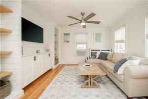 featured image of 33 Slocum St
