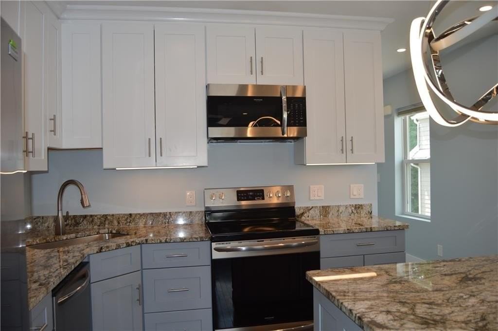 581 Central Ave #3F - Photo 5 of 13