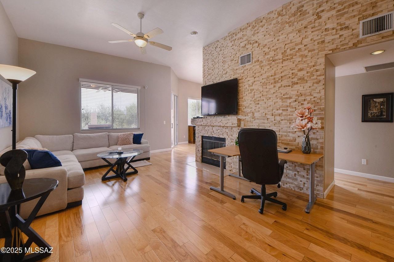 11979 N Labyrinth Dr - Photo 4 of 21
