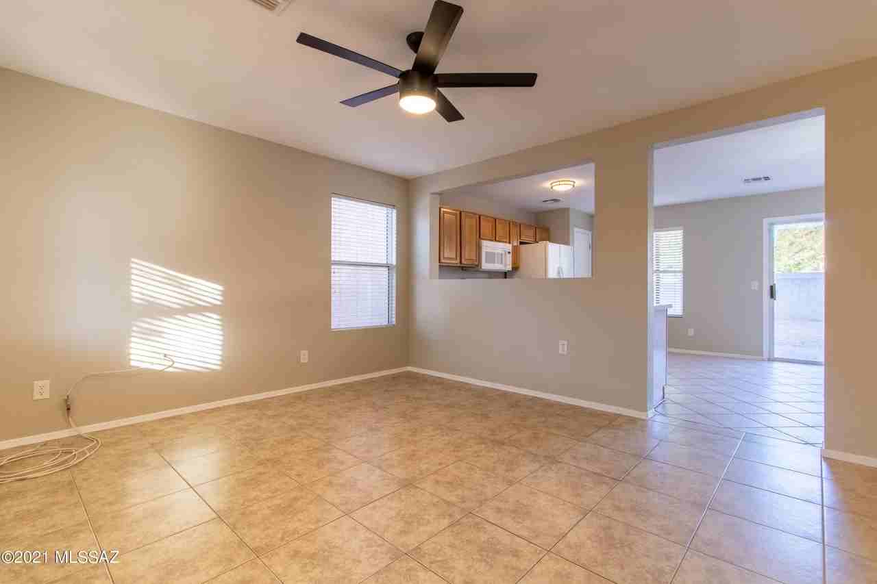 7043 S Gull Ln - Photo 3 of 19