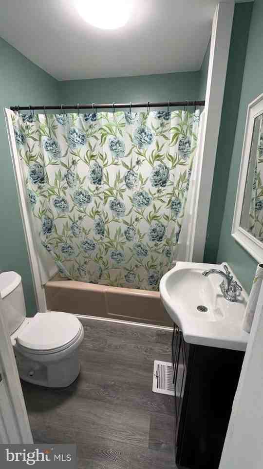 2318 S Dupont Blvd - Photo 3 of 10