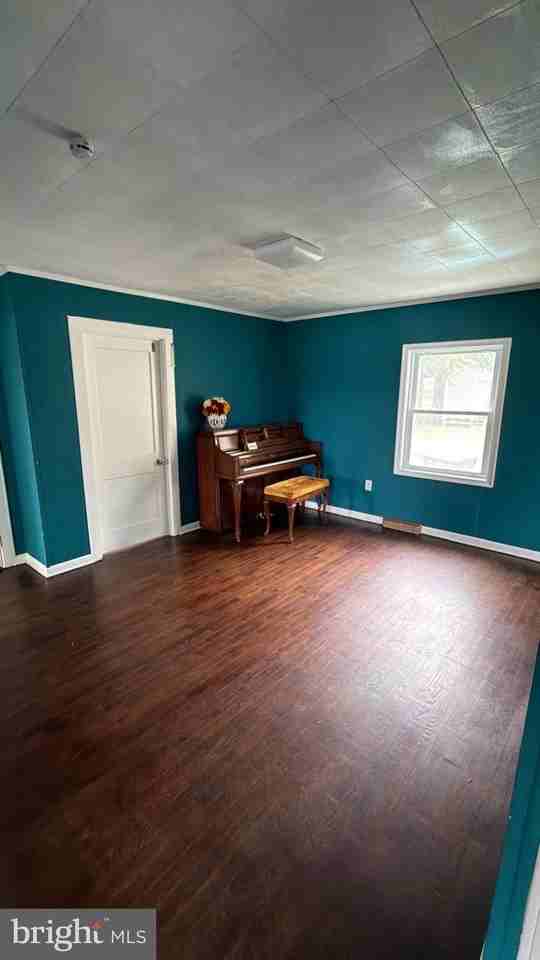 2318 S Dupont Blvd - Photo 4 of 10
