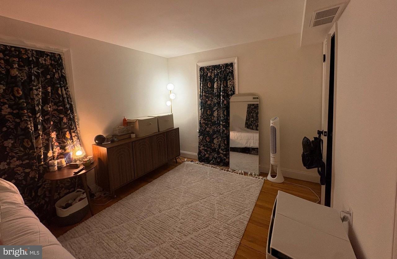 202 Delaware St Apt 4 #1 - Photo 3 of 4