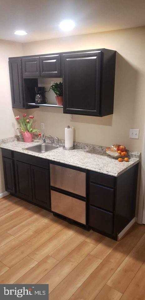 580 Knollwood Rd - Photo 2 of 10