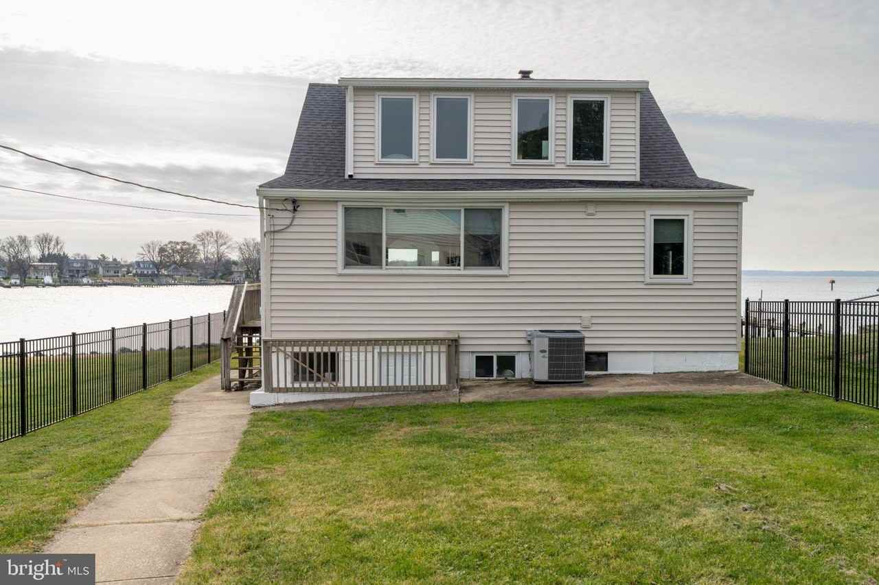 7609 Iroquois Ave - Photo 2 of 50