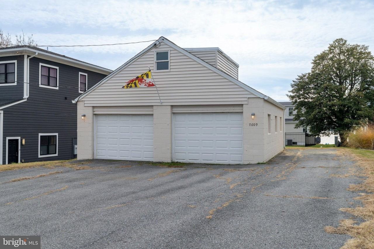 7609 Iroquois Ave - Photo 4 of 50