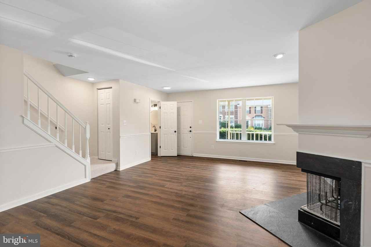 1906 Thomas Run Cir - Photo 4 of 39