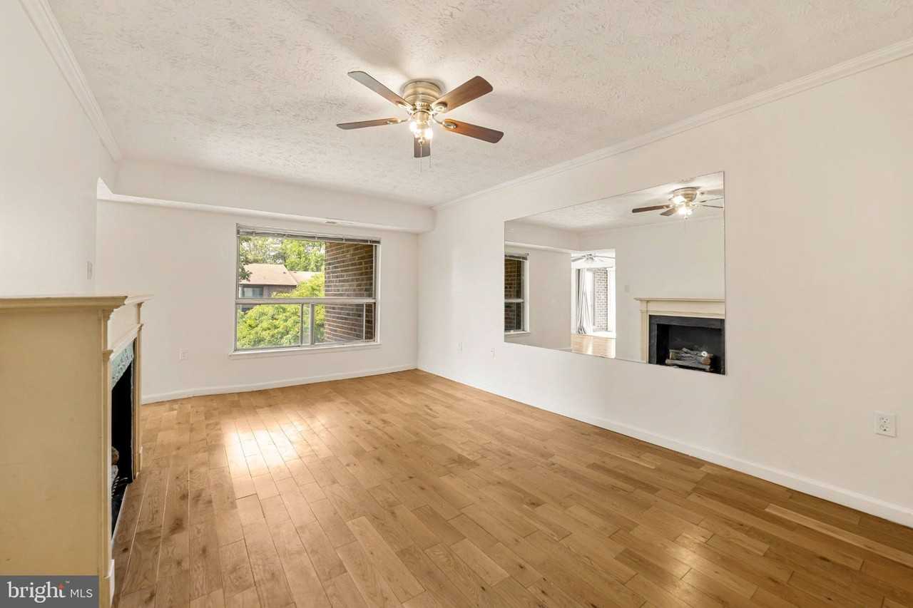 7716 Hanover Pkwy #304 - Photo 4 of 22