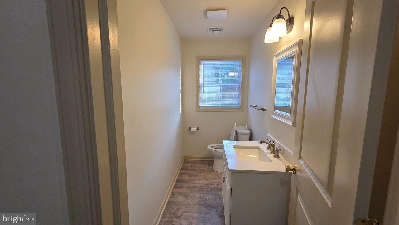 147 S Main St #2 - Photo 6 of 24