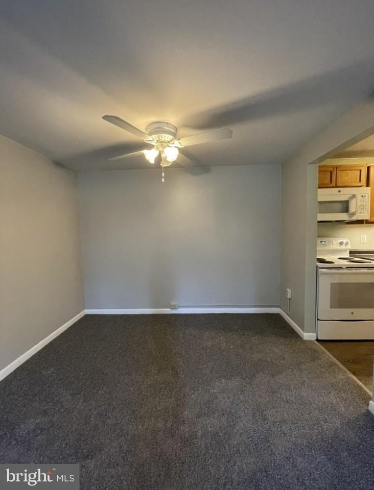 804 Vaughn Rd #C9 - Photo 4 of 16