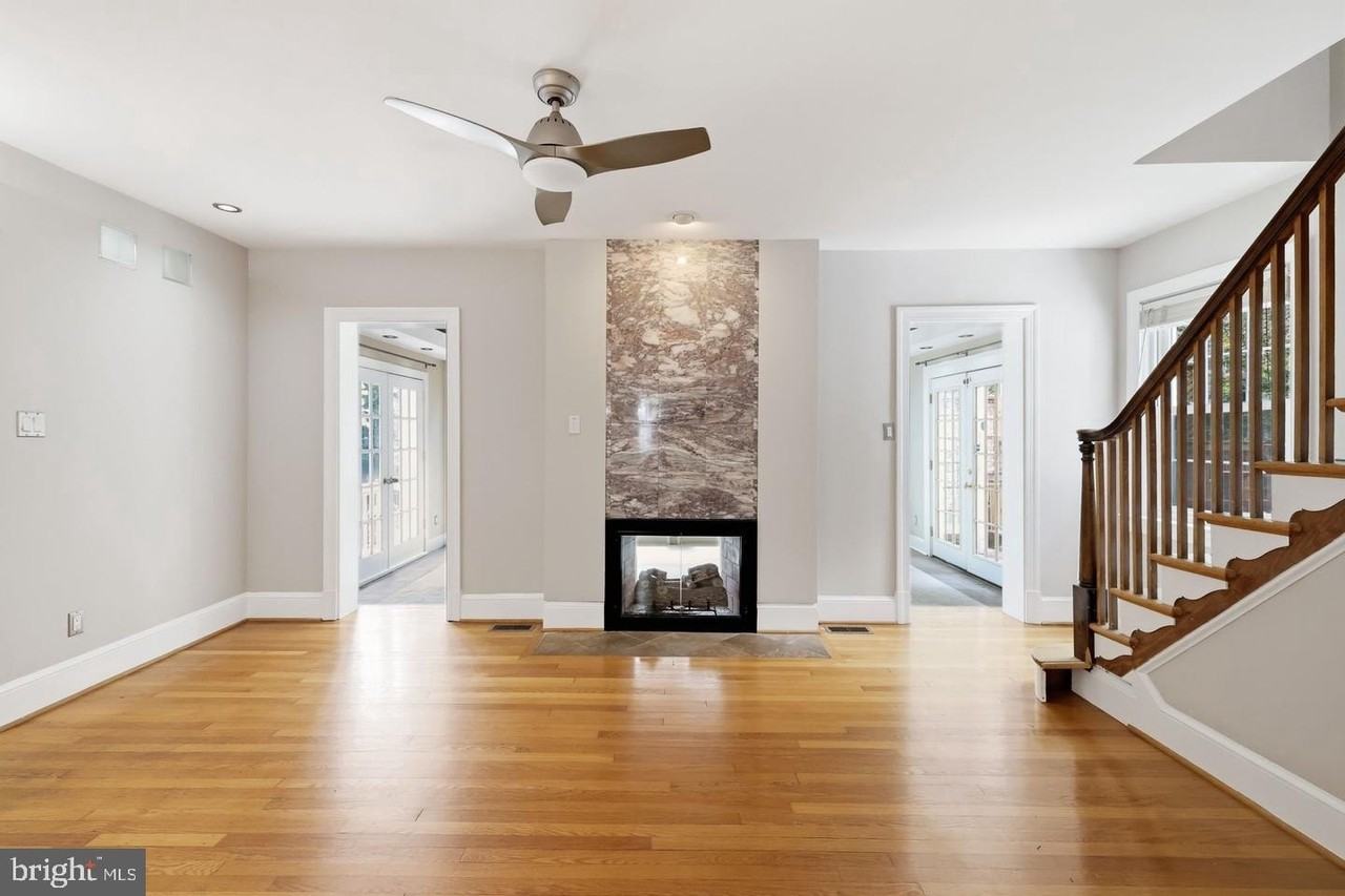 1706 N Glebe Rd - Photo 7 of 44
