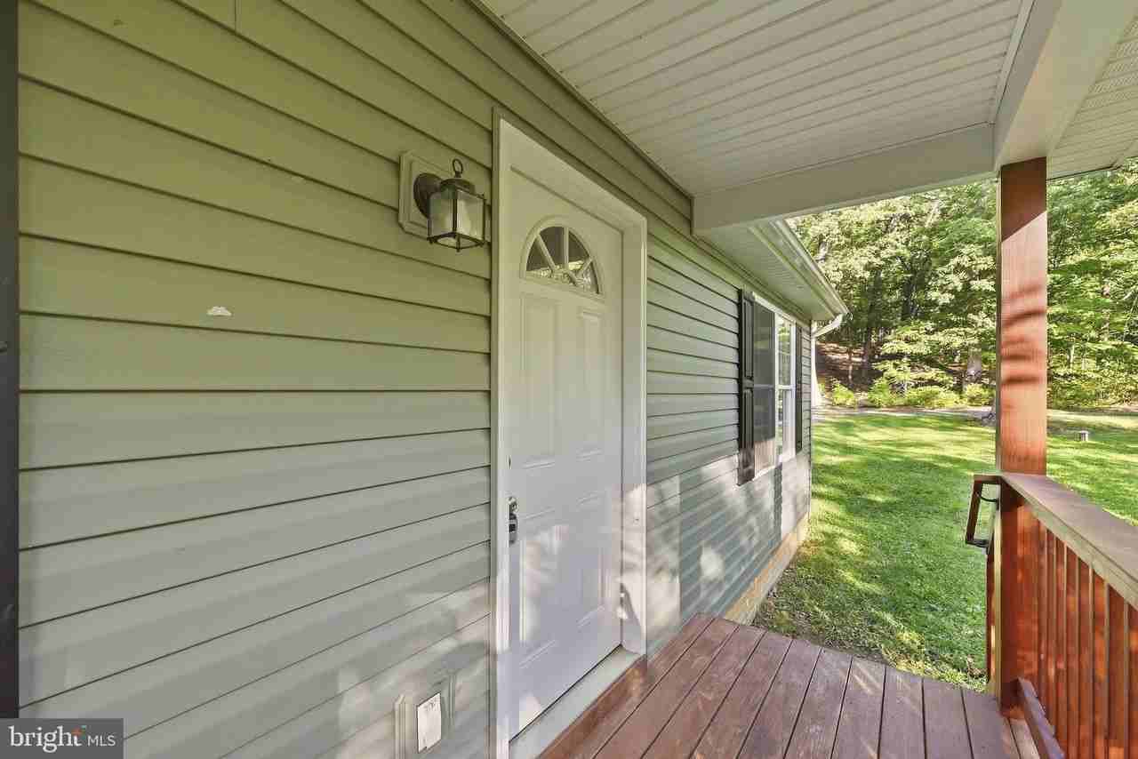101 Brier Rabbit Ct - Photo 4 of 36