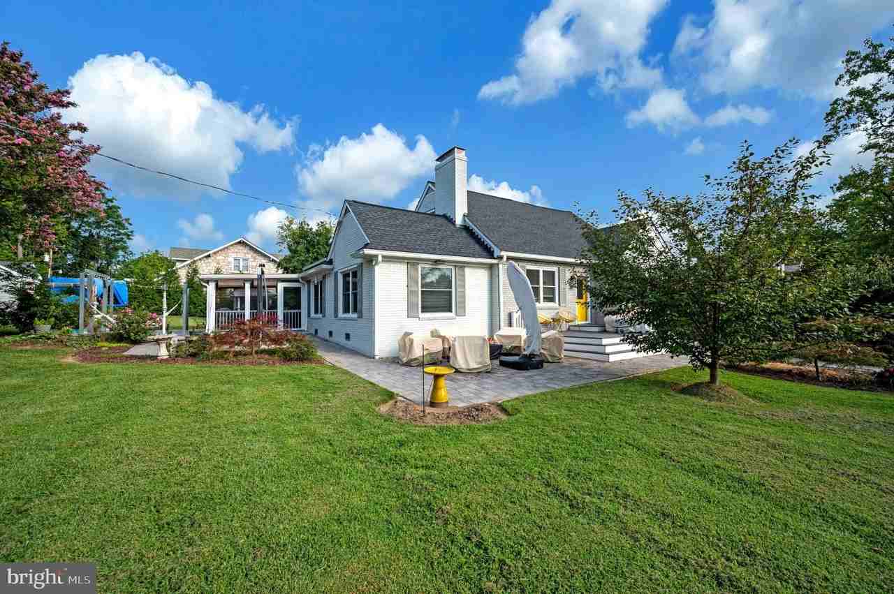 1001 Clearview Ave - Photo 5 of 50
