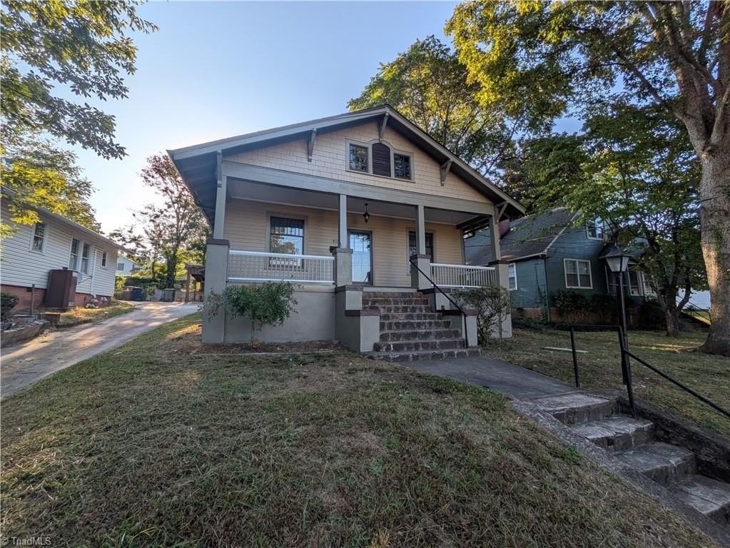 817 Hutton St - Photo 2 of 16