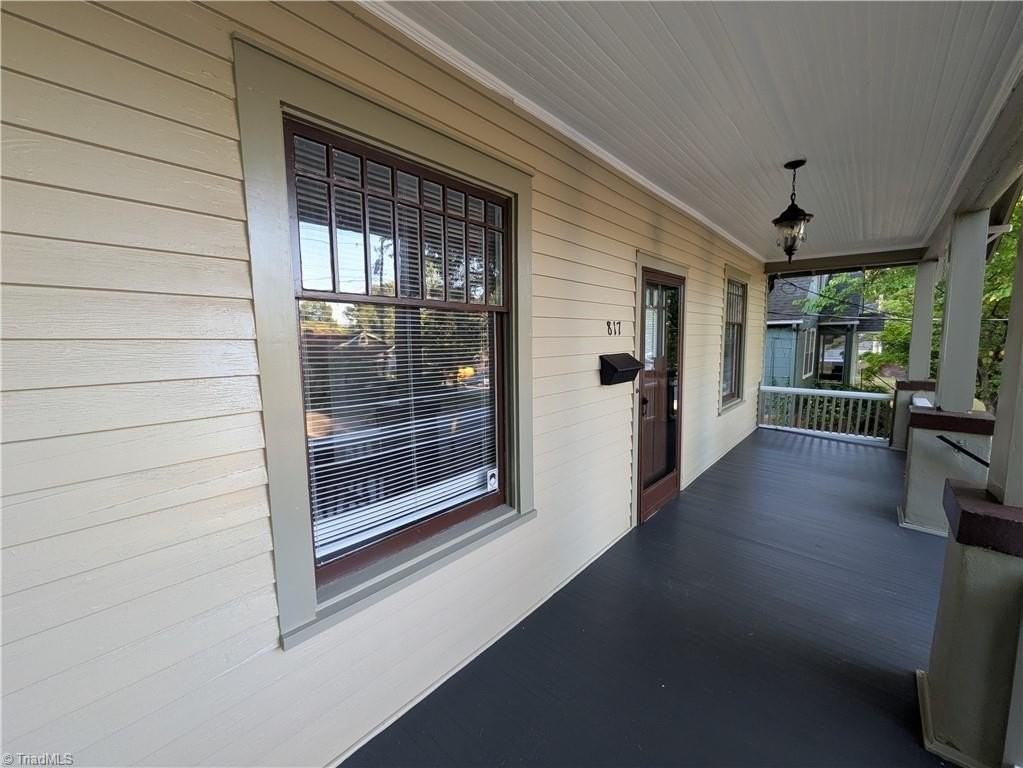 817 Hutton St - Photo 4 of 16