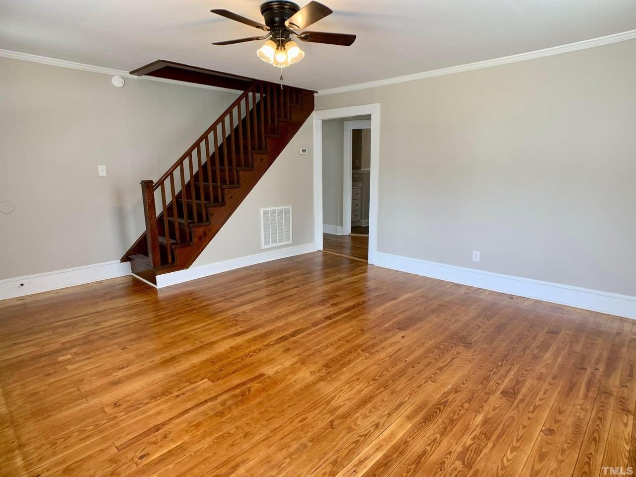 515 Fisher St - Photo 5 of 21