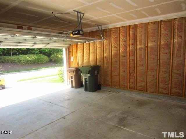 223 Churchview St - Photo 6 of 11