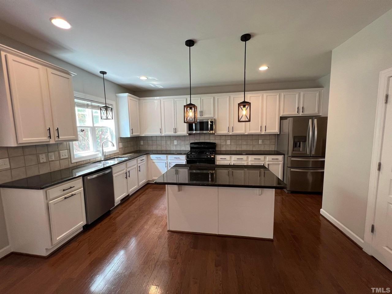 332 Covenant Rock Ln - Photo 2 of 27