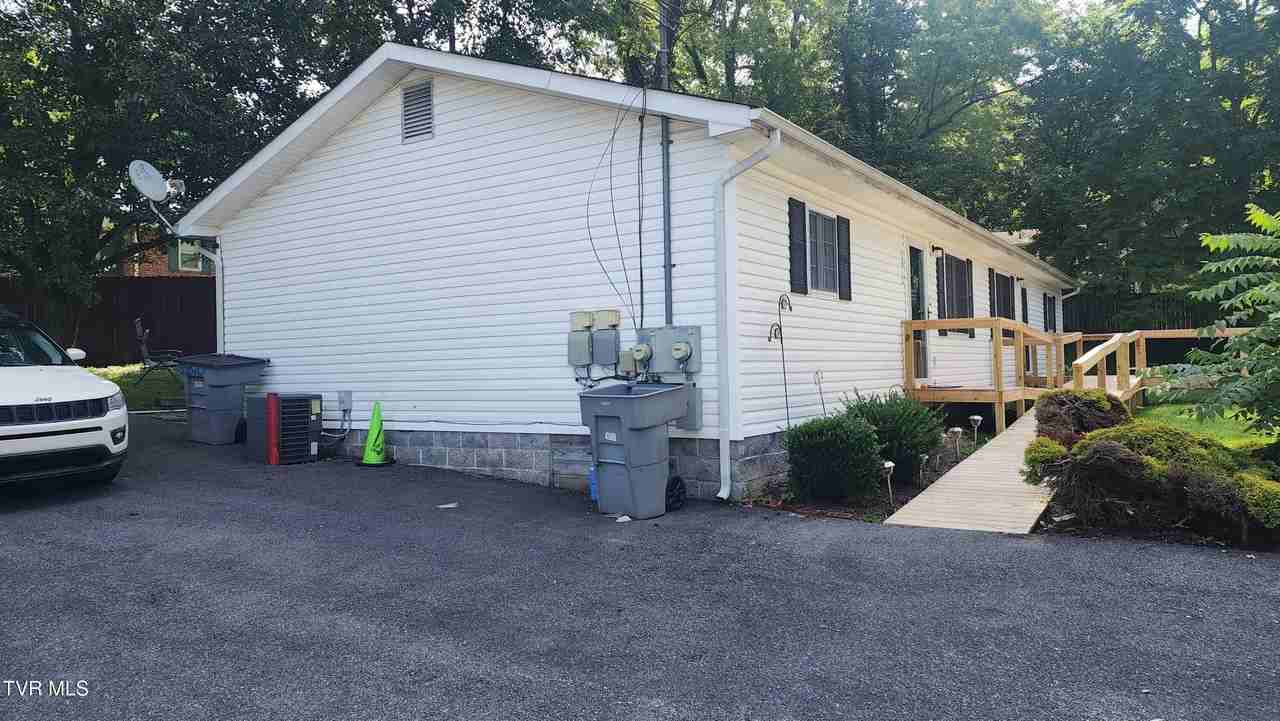 2812 Broad St #2812 - Photo 2 of 8