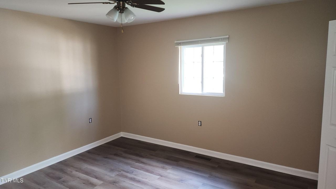 2812 Broad St #2812 - Photo 5 of 8