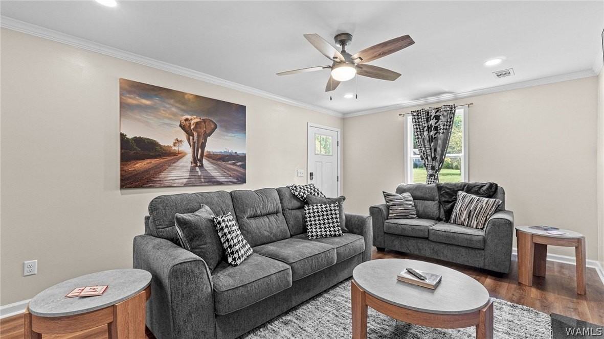 110 Circlewood - Photo 7 of 50